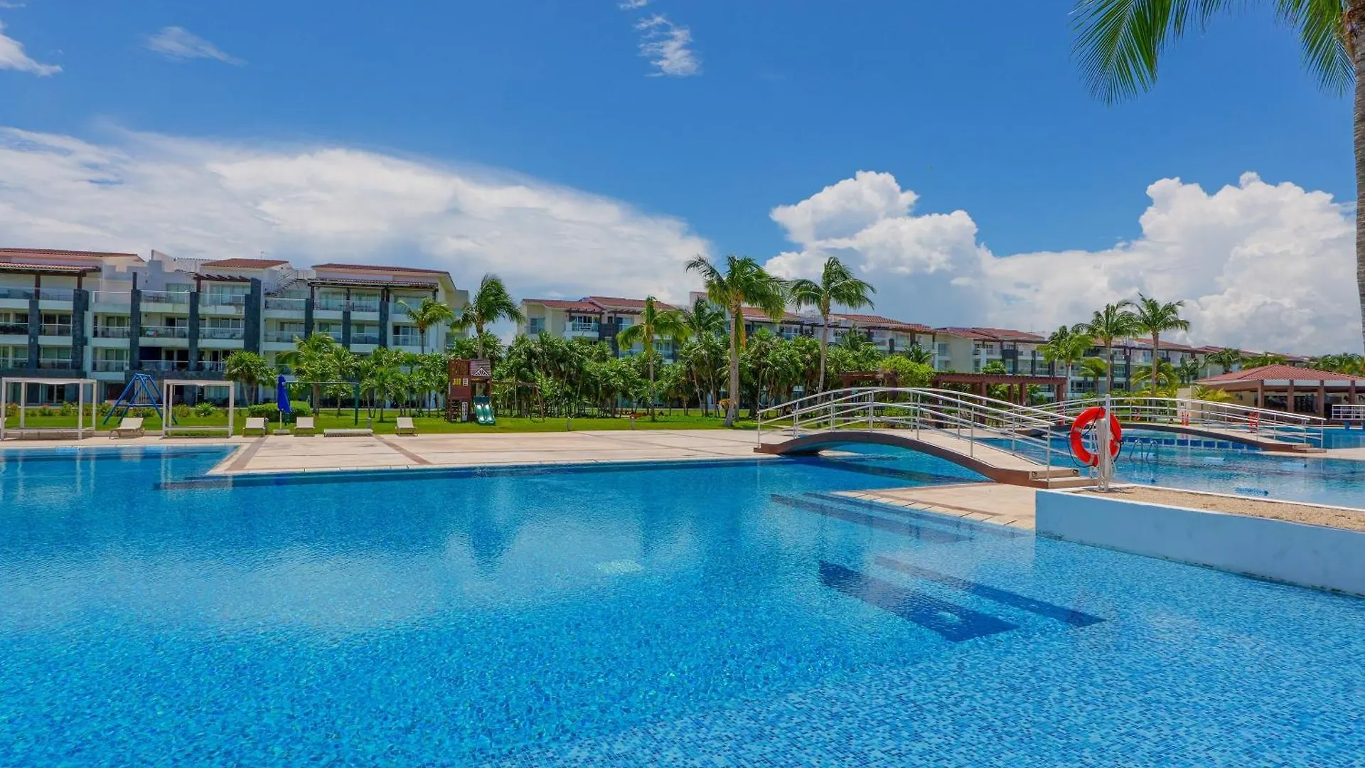 Apartment Seaside Serenity Retreat At Mareazul Norte - 2 Bedroom Playa del Carmen