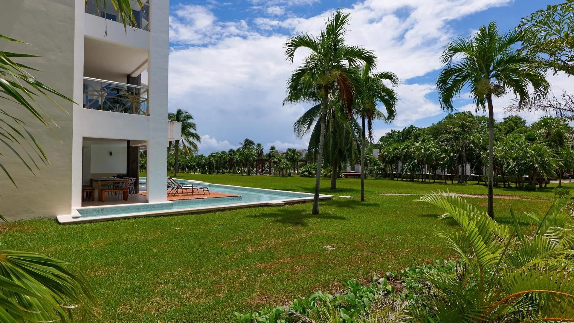 Seaside Serenity Retreat At Mareazul Norte - 2 Bedroom Playa del Carmen