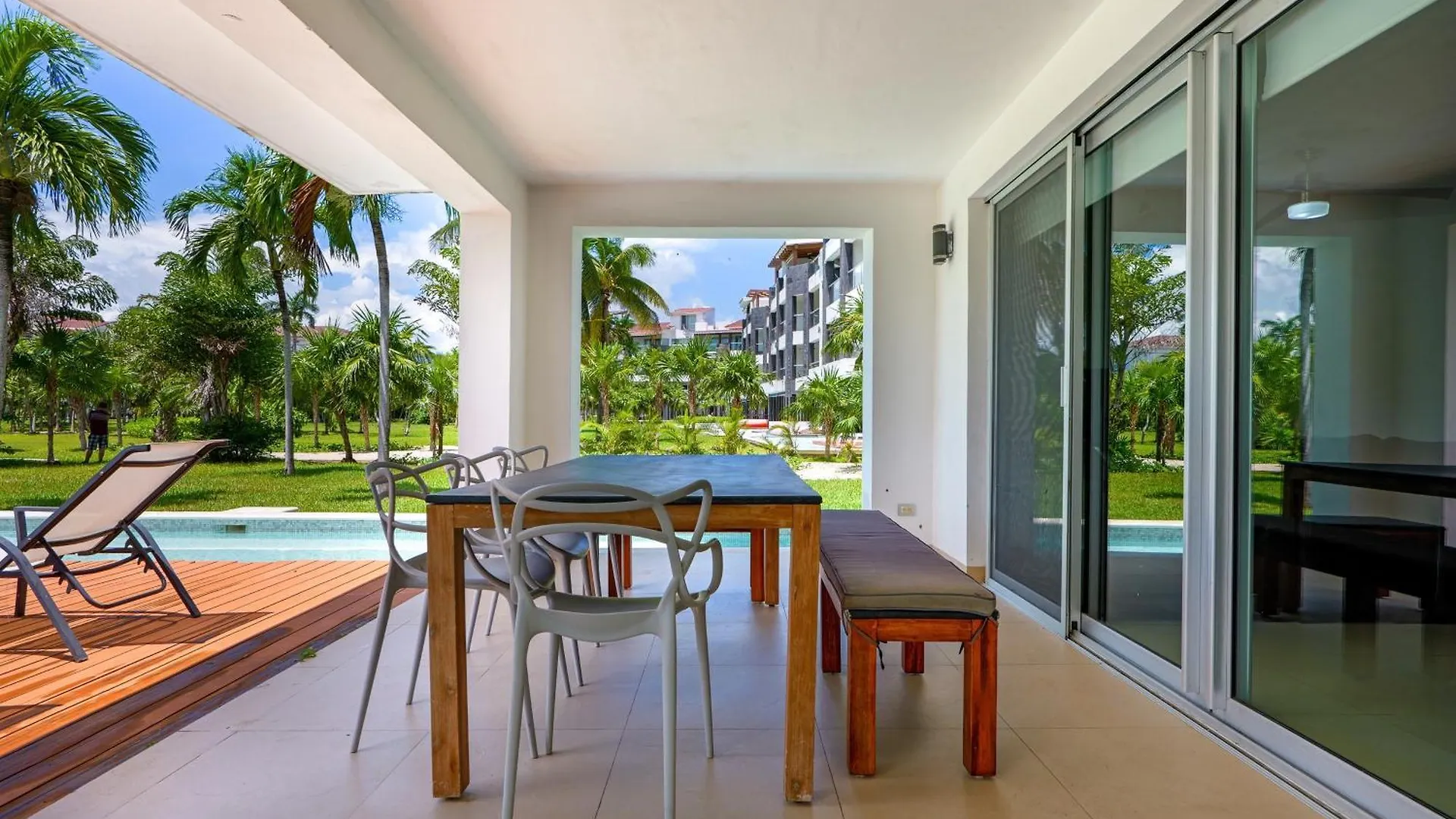 Seaside Serenity Retreat At Mareazul Norte - 2 Bedroom Playa del Carmen Apartment