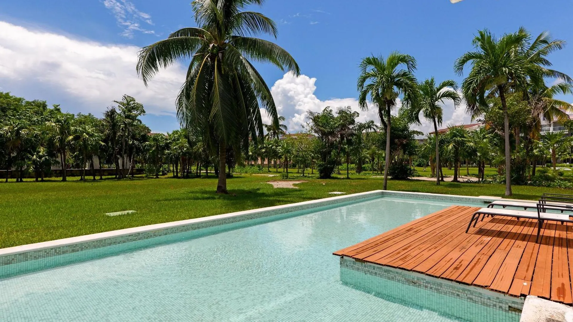 Seaside Serenity Retreat At Mareazul Norte - 2 Bedroom Playa del Carmen